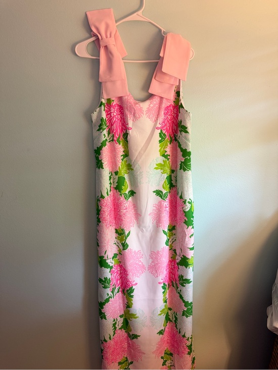Lilly Pulitzer Dresses & Skirts - Lilly Pulitzer Pink Floral Midi Dress with Bow Shoulder Straps